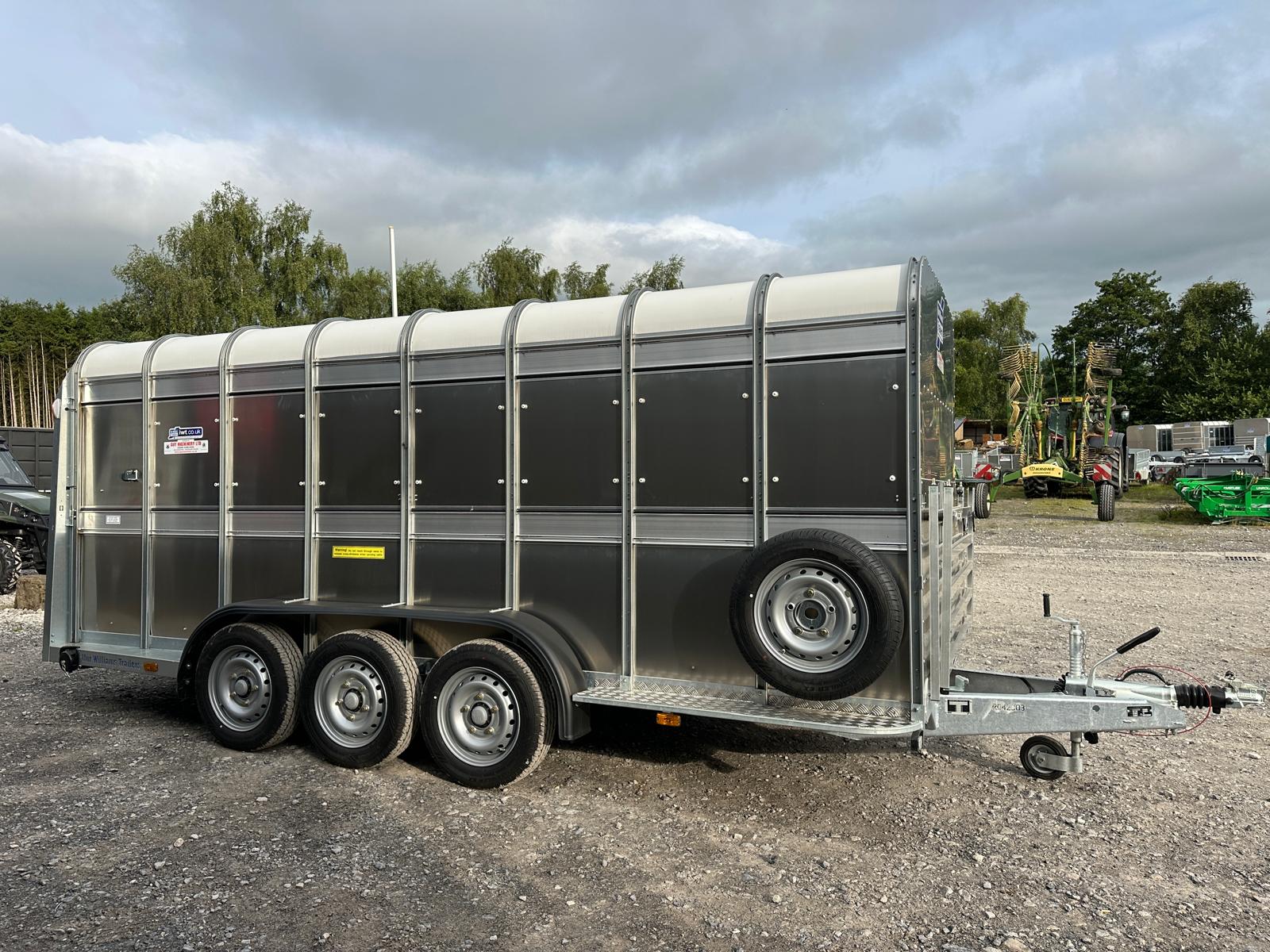 2707 trailer (8).jpg